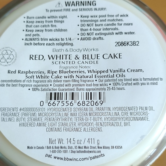Limited Edition🔥Brand New Bath & Body Works Red, White & Blue Cake Candle - Picture 3 of 3